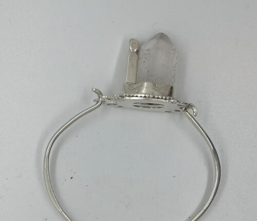 ”Ascendent” , bergkristallspetsen, silver. 1450:- SEK